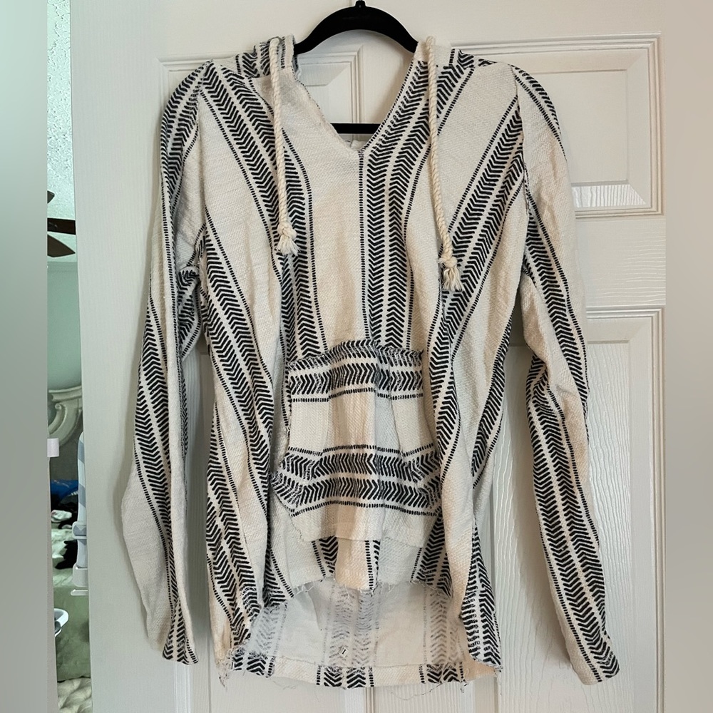 Never worn Medium cotton beachy shirt with hood